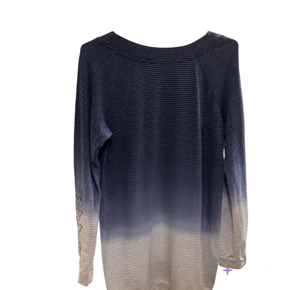 Maurices Oversized Shirt Medium - Picture 6 of 8